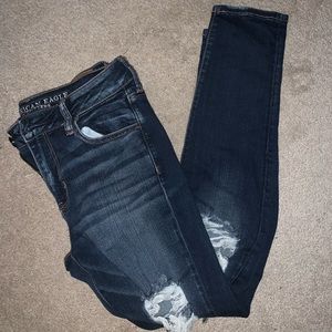 AMERICAN EAGLE- DESTROYED HIGH RISE SKINNY